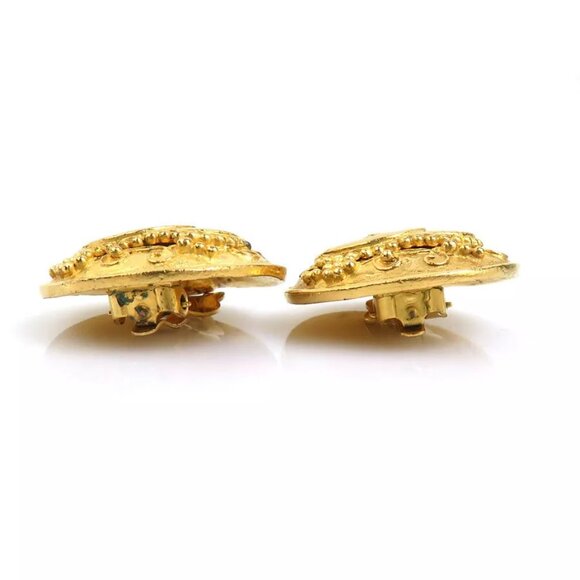 Auth CHANEL Vintage CC Logo Clip on Earrings Gold Metal - e60126a - Picture 8 of 11